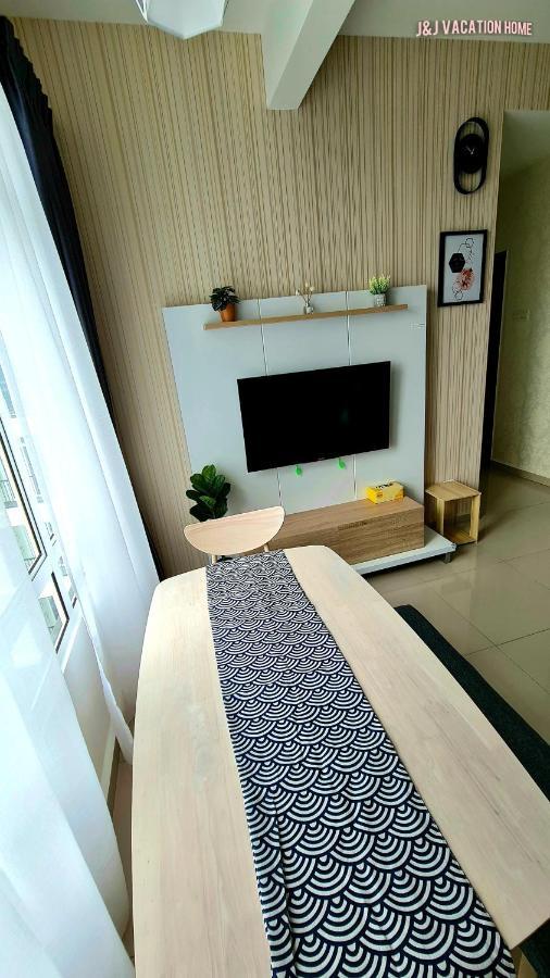 J&J Vacation Home@Novo8 Residence Kampong Tambak Exteriér fotografie