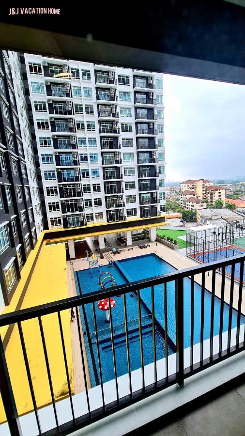 J&J Vacation Home@Novo8 Residence Kampong Tambak Exteriér fotografie