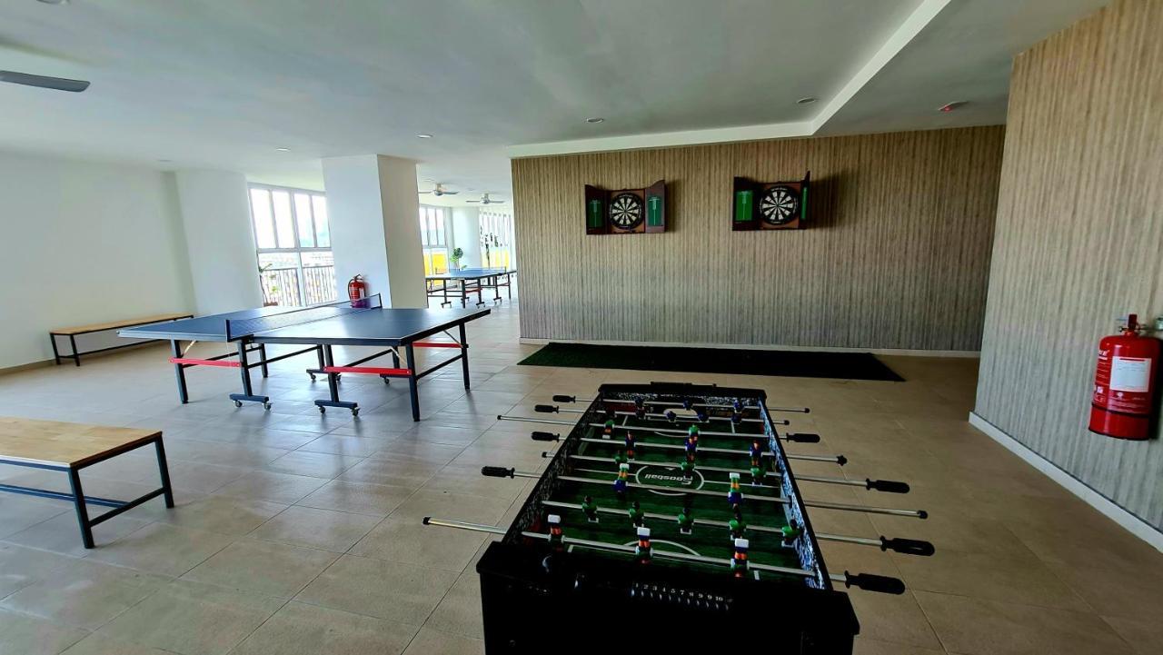 J&J Vacation Home@Novo8 Residence Kampong Tambak Exteriér fotografie